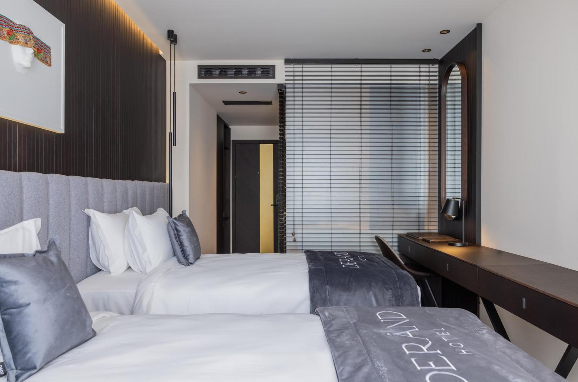 Derand Hotel Pristina Exterior photo